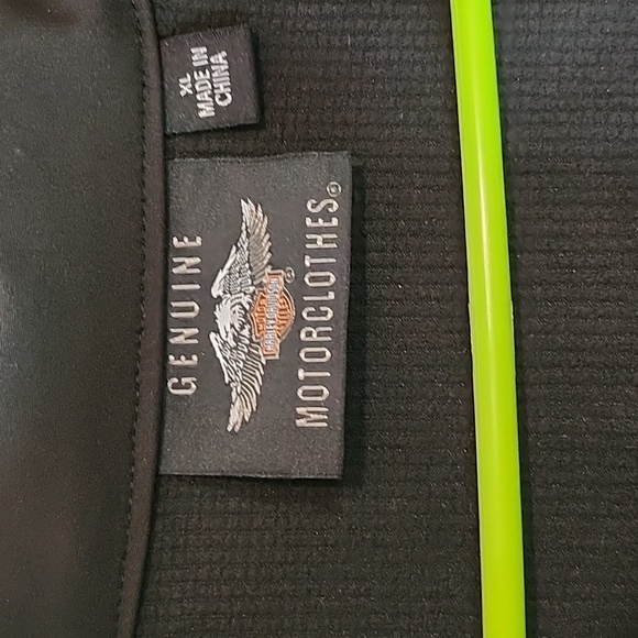 Harley Davidson XL black and pink coat - Picture 2 of 3